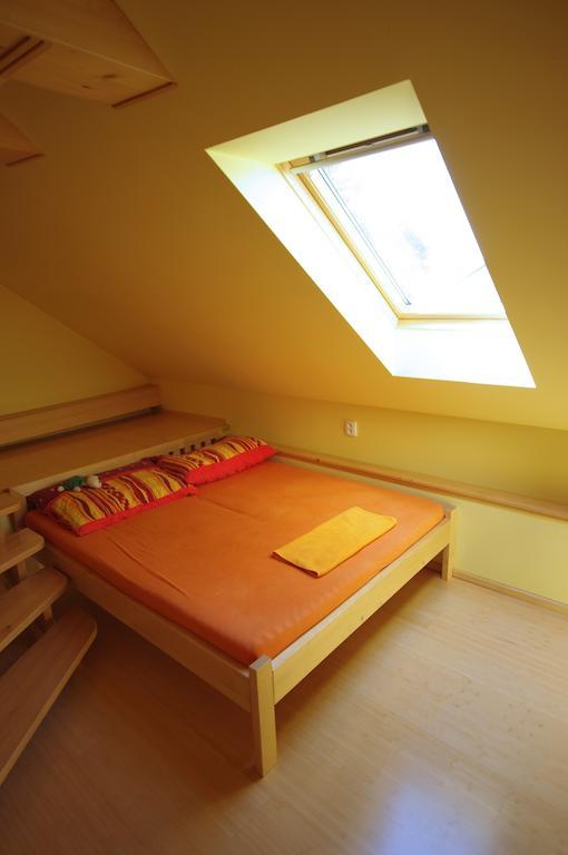 Pension Max Valtice Zimmer foto
